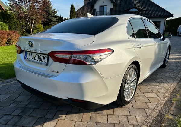 Toyota Camry cena 138000 przebieg: 91320, rok produkcji 2020 z Łuków małe 529